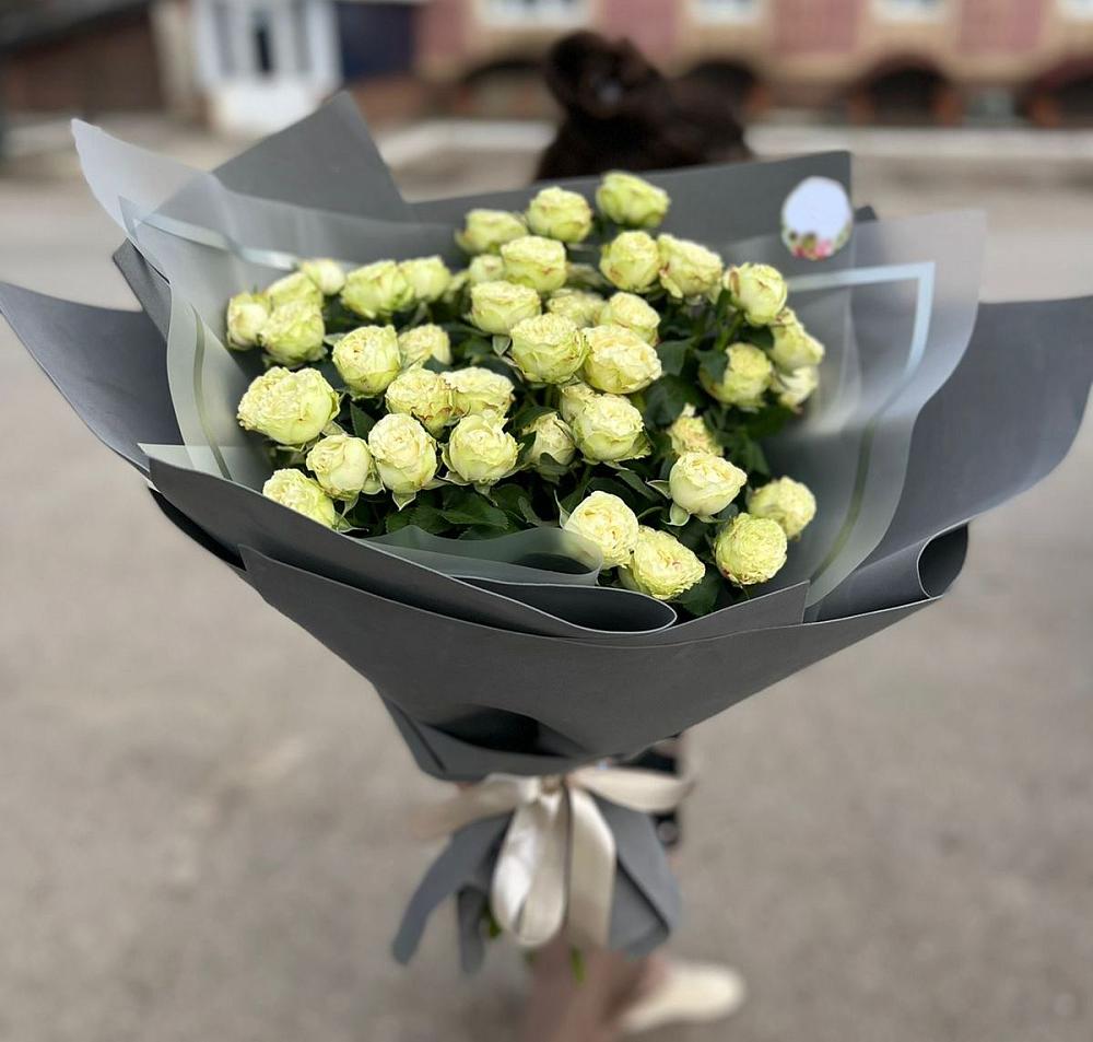 Белые кустовые розы Солинеро в Павловке Букет Белые кустовые розы Солинеро в Павловке